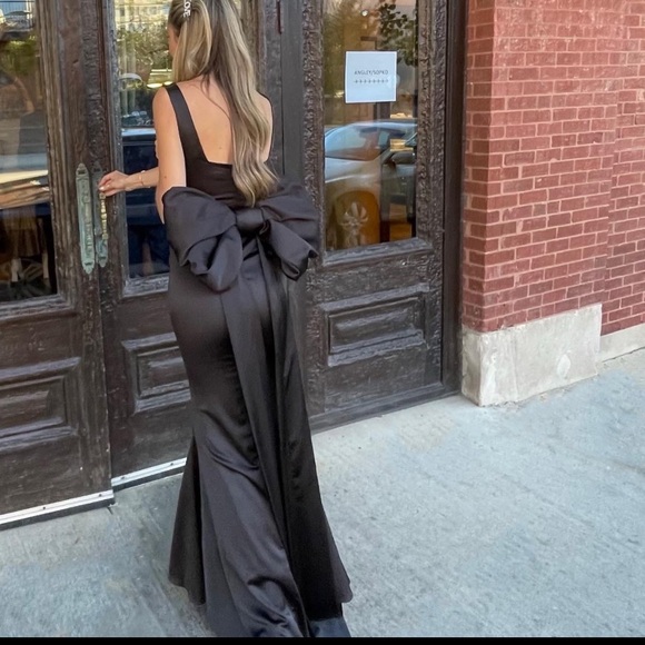 Black Bow Dress - Picture 2 of 6